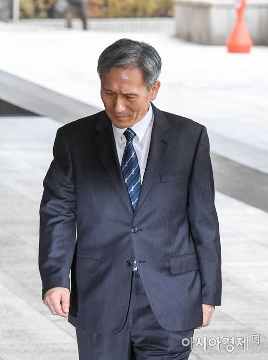 지난 7일, 검찰에 출석한 김관진 전 국방장관 모습