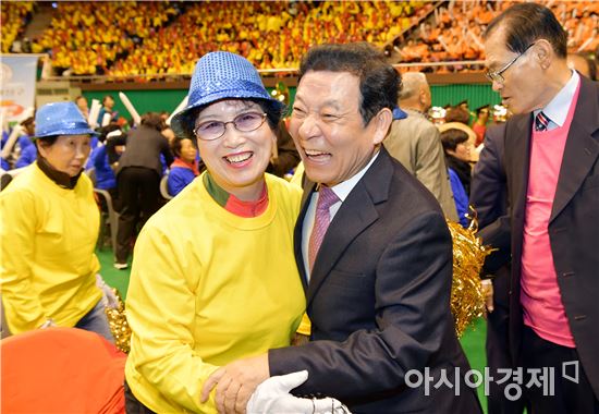 윤장현 광주시장, 제12회 어르신 생활체육 축제 참석