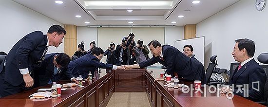 [포토] 바른정당 탈당파-자유한국당 통합파 회동