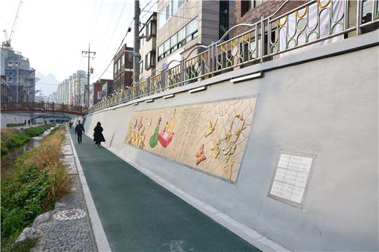 도봉구 방학천 유흥업소 밀집지역 ‘한글문화거리’로 재탄생