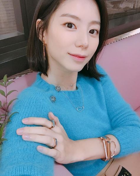 박수진이 9일 자신의 인스타그램에 셀카를 게재했다./사진=박수진 인스타그램