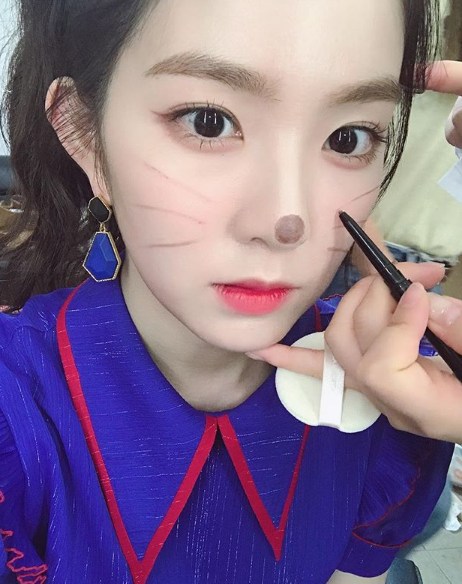 아이린, 완성형 미모 뽐내는 일상 셀카 공개