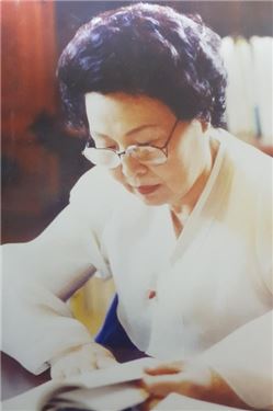 제9회 구상문학상 수상 이일향 시인. 사진제공=구상선생기념사업회