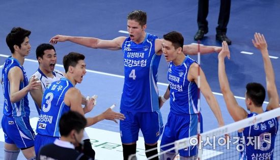 [포토] 득점 환호하는 삼성화재