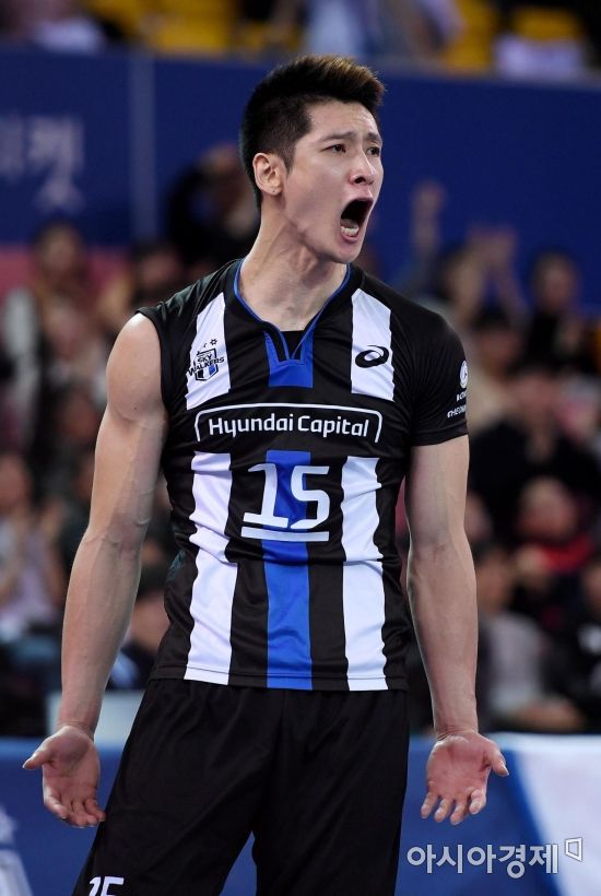 [포토] 환호하는 현태캐피탈 문성민