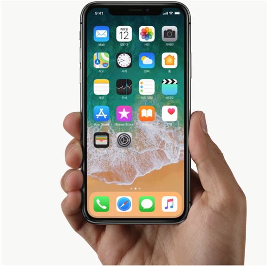 애플 아이폰X 국내외서 '부진'…삼성에 호재(종합)