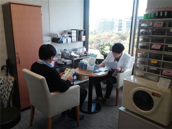 직장으로 찾아가는 이동금연클리닉 상담 