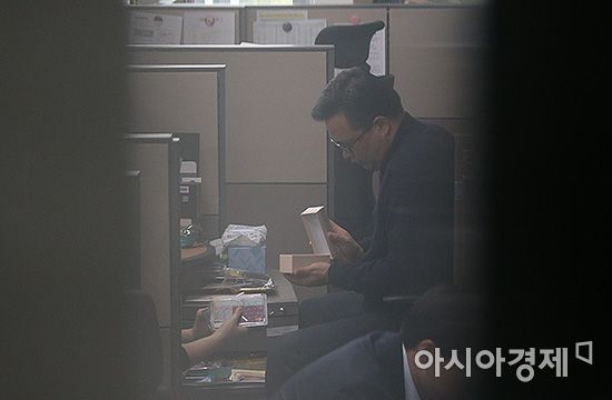 [포토] 검찰, 최경환 사무실 압수수색