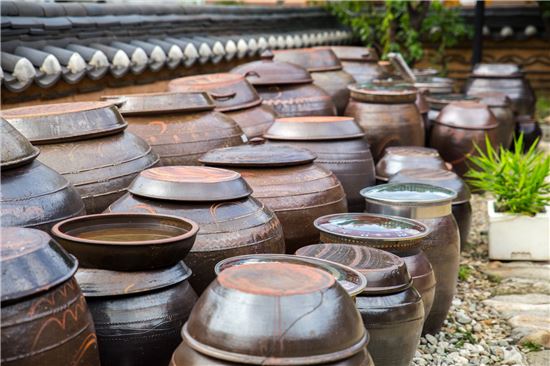 [김장의 과학]①전라도와 경상도 김장독 모양도 다르다?