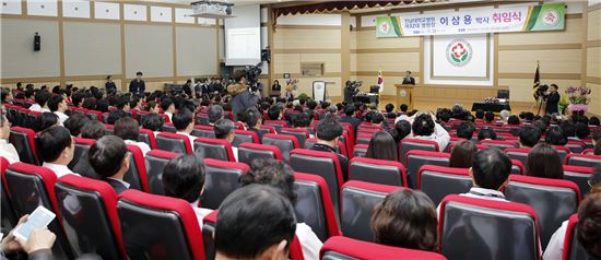 전남대병원 제32대 병원장에 이삼용 박사 취임