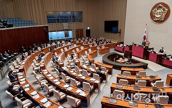 [별난정치]與野 '성평등 vs 양성평등' 2라운드…의견 팽팽