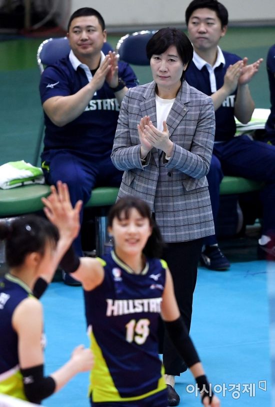 [포토] 박수치는 이도희 감독