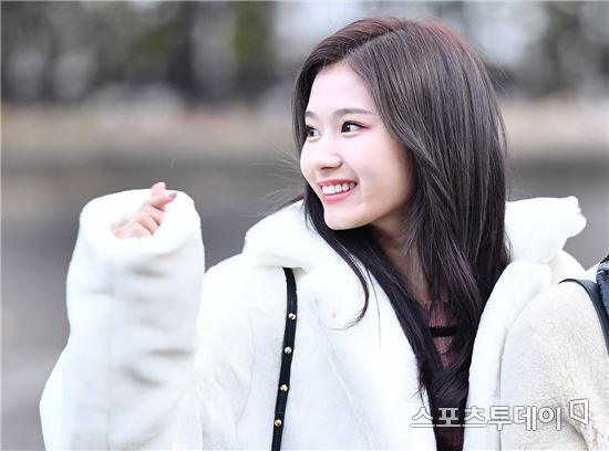 [포토] 트와이스 사나 '이 미소 저장'