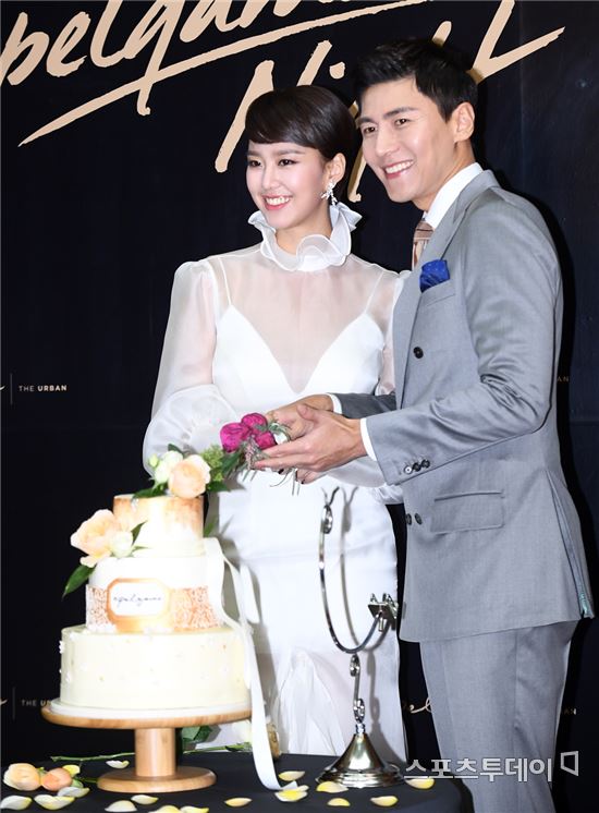 [포토] 송재희 '아내 지소연에게 키스를'