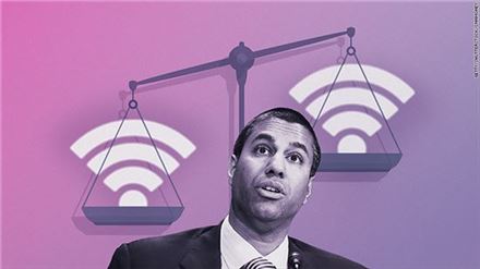 미국 연방통신위원회(FCC)가 지난 22일(현지시간) '망 중립성(Net Neutrality)' 정책을 뒤집는 최종안을 공개했다. 사진은 아짓 파이 FCC 위원장.