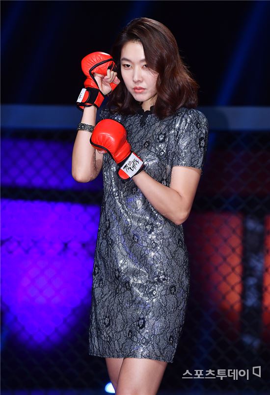 [포토] 한혜진 '매서운 눈빛'