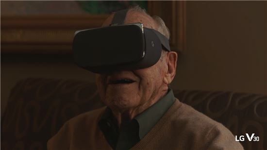 달 착륙 실패한 우주비행사, V30로 달나라 여행
