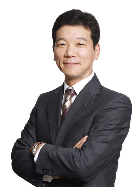 신세계, 내년도 정기임사 키워드 '상품력'… 대표 직속 'CSR' 개편 