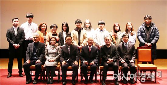 우암학원 조용기 설립자, 우암비전론 통합수업 실시