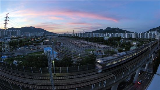 송준옥씨 ‘아름다운 퇴근길’  노원 사이버 사진 공모 대상 