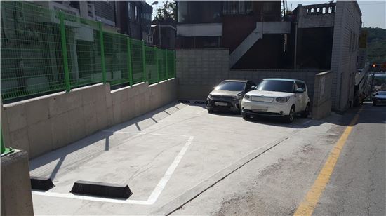 성남시 낡은주택 사들여 주차장 조성한다…50억 투입