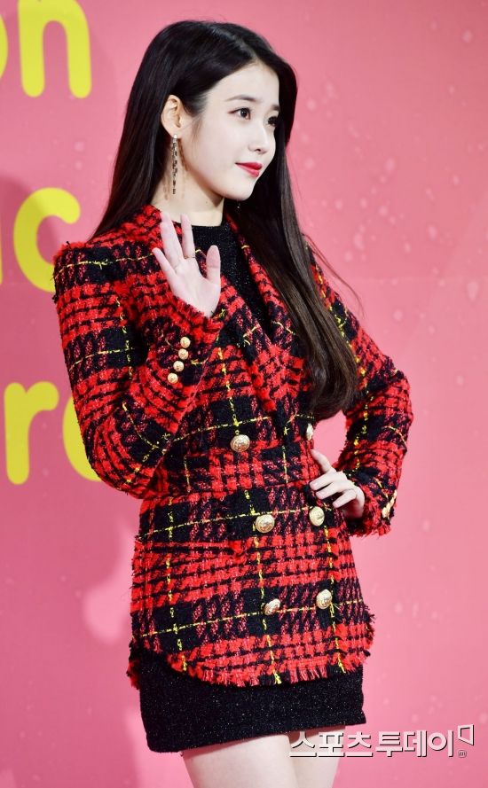 故종현 추모 분위기 속 지상파 3가 가요축제 분위기…'차분'