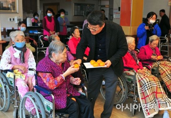“겨울철 최고의 간식 ‘홍시’ 드시고 건강한 겨울 보내세요”