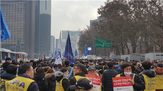 의료계 "문재인케어 반대" 궐기대회 vs 복지부 "대화·협의할 것"(종합)