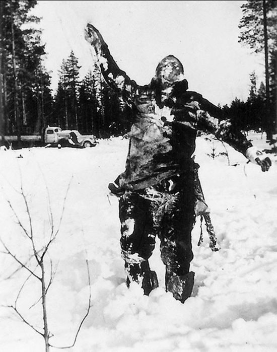 겨울전쟁 당시 혹한에 동사한 소련군 모습(사진=위키피디아)