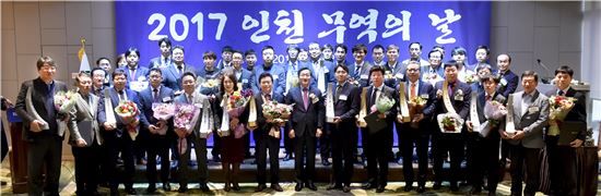 인천 수출 400억달러 눈앞에…전국 유일 4년 연속 수출 증가율
