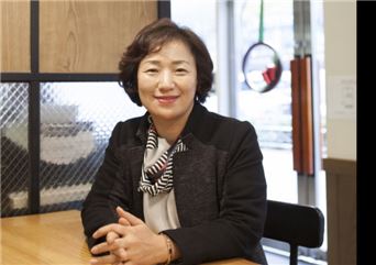 영업 비법? 매일 고객 3명 만나고 30명에 안부인사 