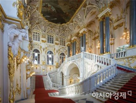 예르미타시박물관 겨울 궁전 내부(대사의 계단) [사진=Pavel Demidov]