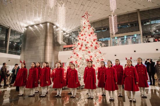 [캐럴송의 계절]①크리스마스 '캐롤'이 아니라 '캐럴'이 맞다고요?