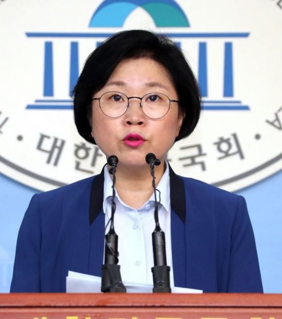 민주당 "한국당, 모호한 반성이 아니라 국정 협력에 대한 약속을 해야"