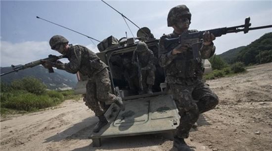 [火요일에 읽는 전쟁사]스타크래프트에 나오는 드라군을 왜 '용기병'이라고 부를까?