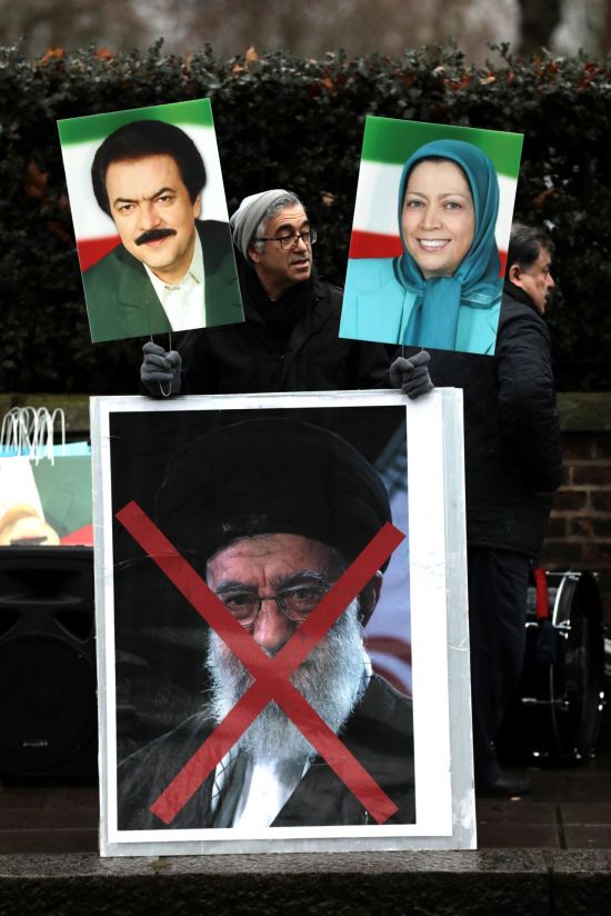 이란 "美·사우디, 시위대 배후에 있어"…美 "말도 안 되는 소리"