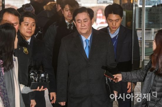 '채용외압 혐의' 최경환 자유한국당 의원, 1심서 무죄…"증거 부족" 