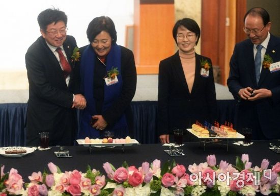 [포토]범금융 신년인사회 참석한 여야 의원들