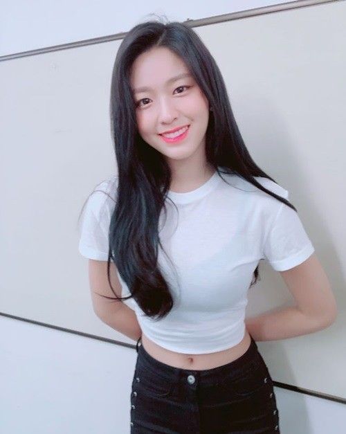 설현/사진=설현 인스타그램