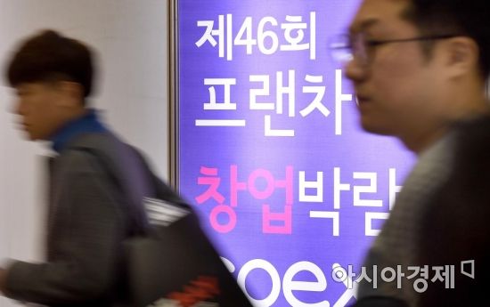 '울며 겨자먹기' 상생 봇물 이루나…파리바게뜨 '파격'에 불편한 프랜차이즈