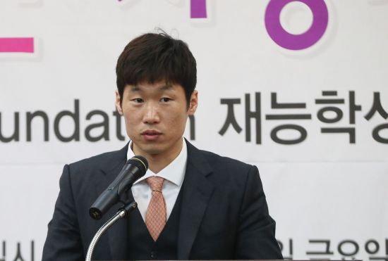 박지성, 모친상···오늘 새벽 영국서 교통사고 사망