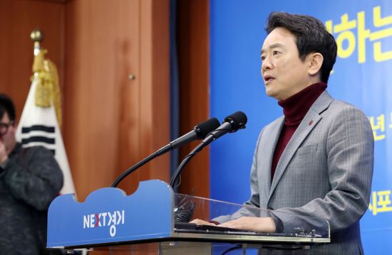 남경필 "'文·민주당 주적' 발언, 박지원 소설 그만 쓰라" 