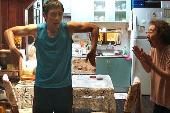 [라임라이트]웃긴데 슬프다...세상 향한 한 방