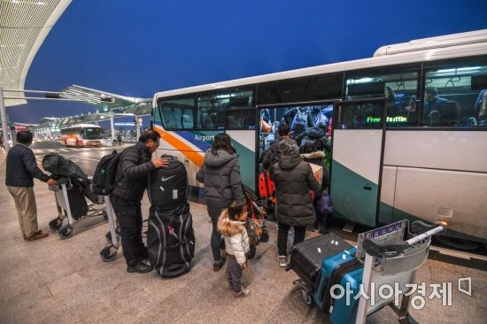 [포토] 인천공항 여객터미널 잘못 찾으면 순환셔트버스 이용