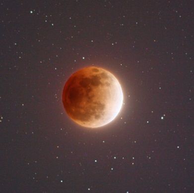 오는 31일 만나게 될 블러드 문. 달이 지구 그림자 속으로 들어가면 달이 붉게 변한다.[사진출처=NASA]