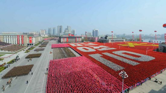 2017년 4월 15일 김일성 주석의 생일(태양절)에 개최된 북한군 열병식(사진=연합뉴스).