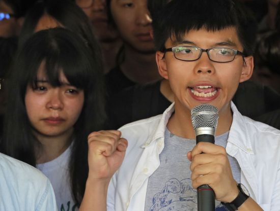 '홍콩 시위 주역' 조슈아 웡, 체포 3시간만에 석방