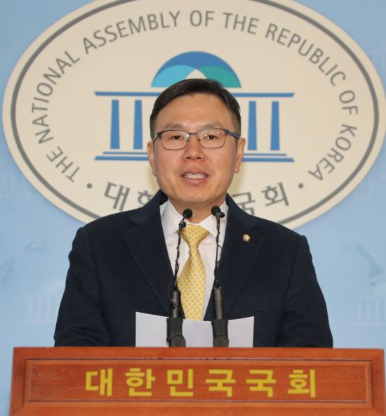 한국당 "정부, 국민 자존심 위해 기자들 北에 안 간다고 선언하라"