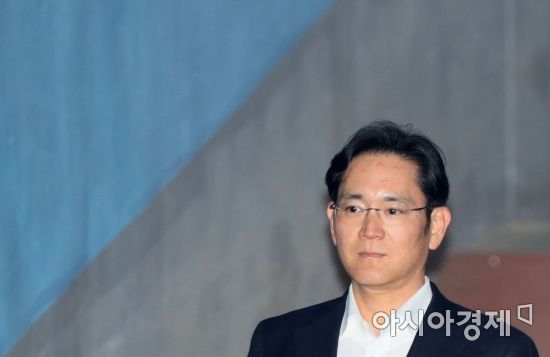 [포토] 법원 도착한 이재용 삼성전자 부회장