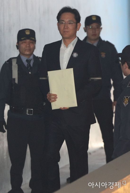[포토] 이재용 삼성전자 부회장 법원 출석